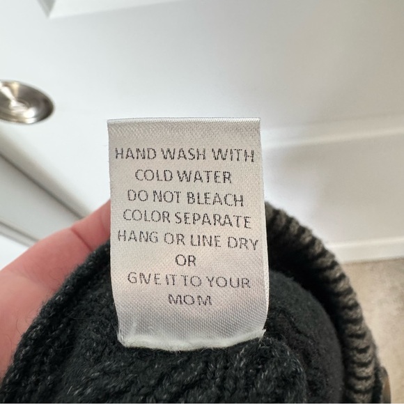 Emory Park Grey Chunky Knit Asymmetrical Ribbed Skirt Size Medium Fall Winter - Picture 11 of 12